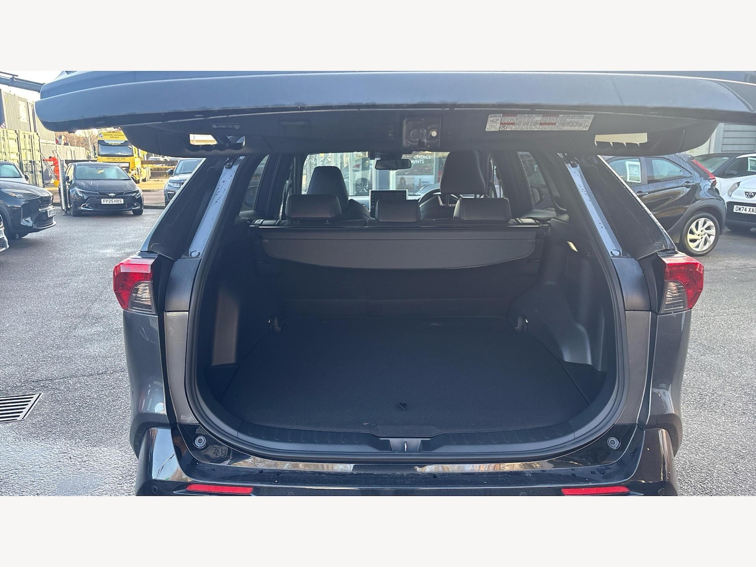 Used Toyota RAV4 2022 for sale - 76802073: Photo 16