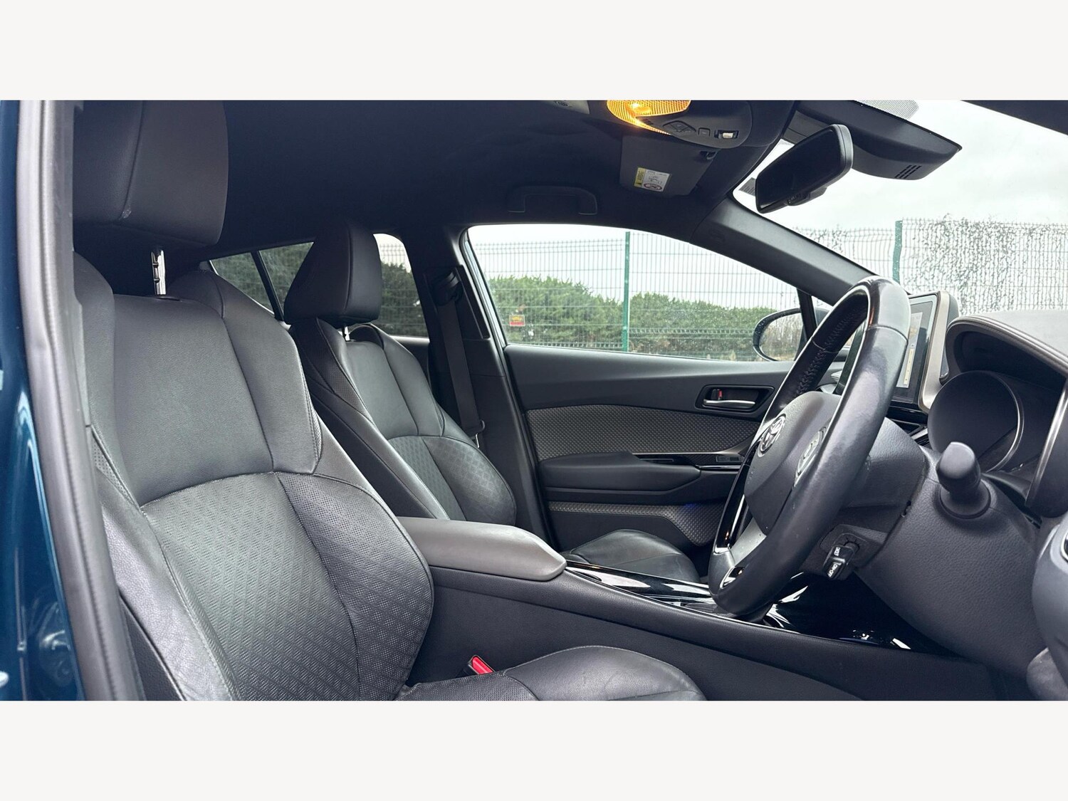 Used Toyota C-HR 2023 for sale - 77073846: Photo 13