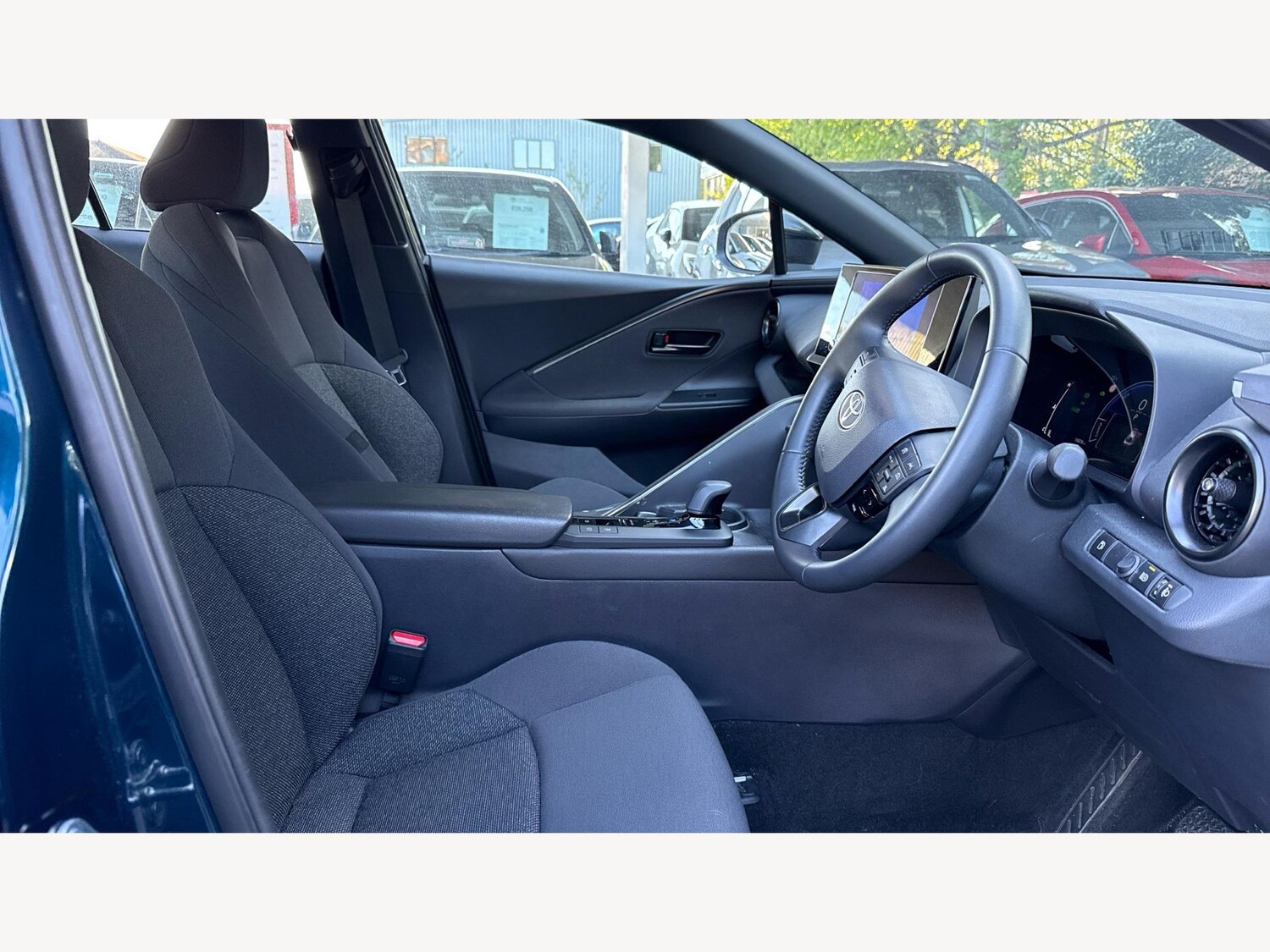 Used Toyota C-HR 2024 for sale - 76024711: Photo 13