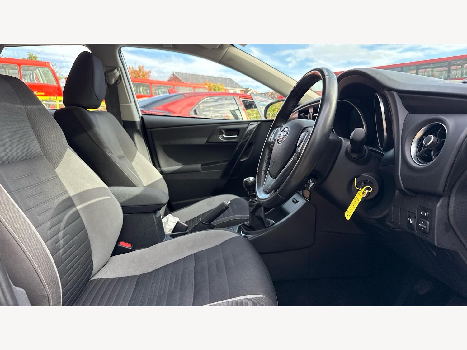 Used Toyota Auris 2016 for sale - 76370125: Photo 13
