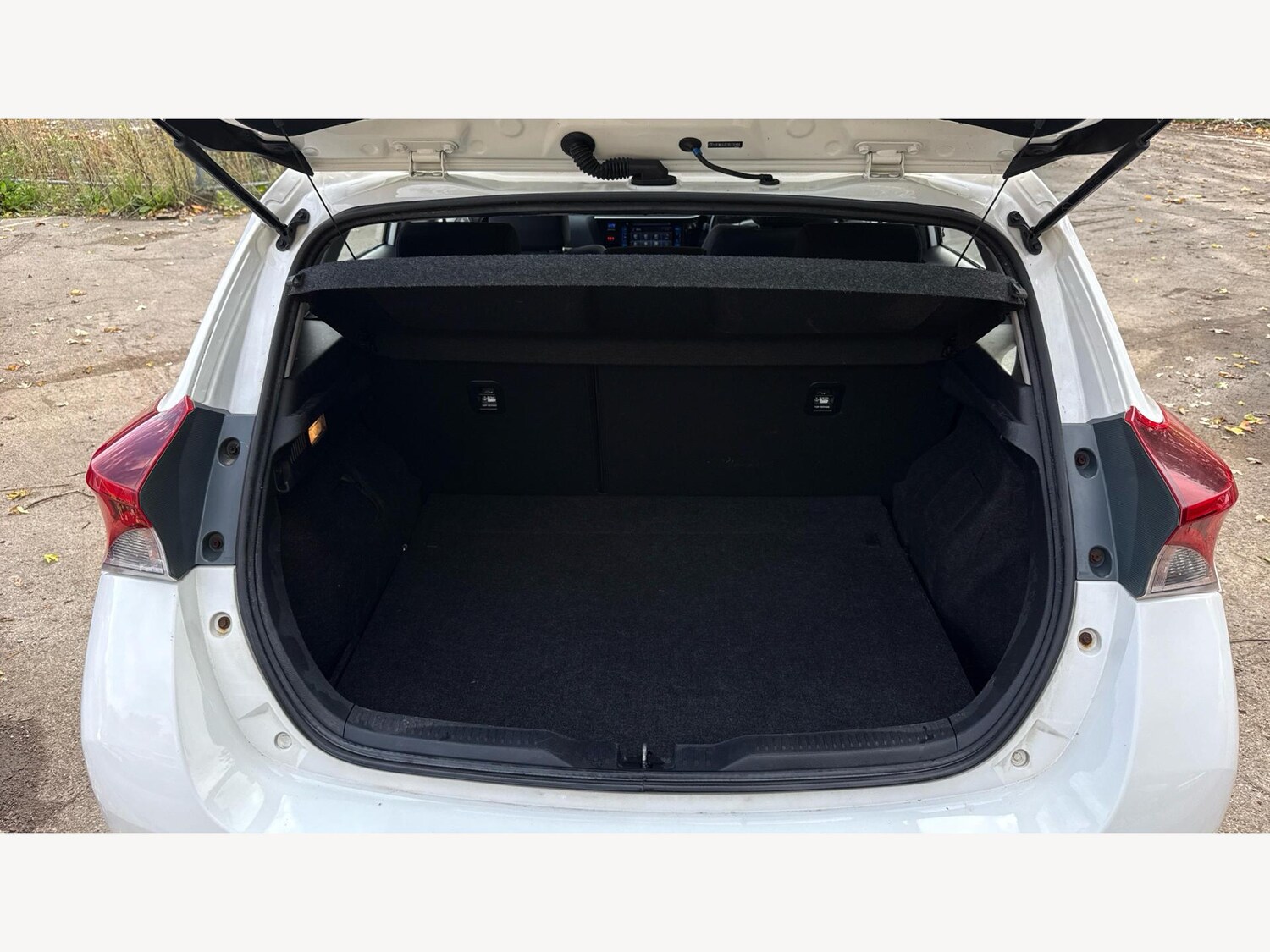 Used Toyota Auris 2016 for sale - 76370125: Photo 16