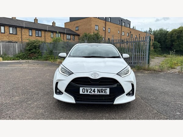 Used Toyota Yaris 2024 for sale - 75070520: Photo 17