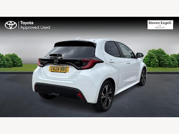 Used Toyota Yaris 2024 for sale - 75070520: Photo