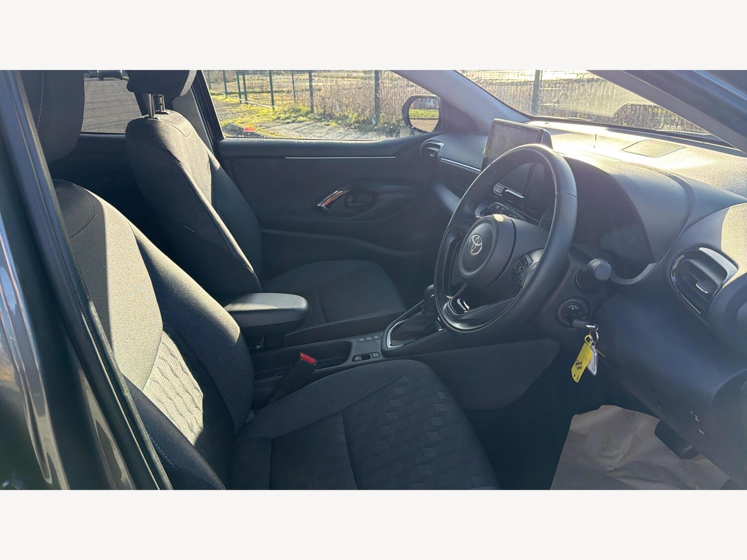 Used Toyota Yaris 2024 for sale - 77612771: Photo 13