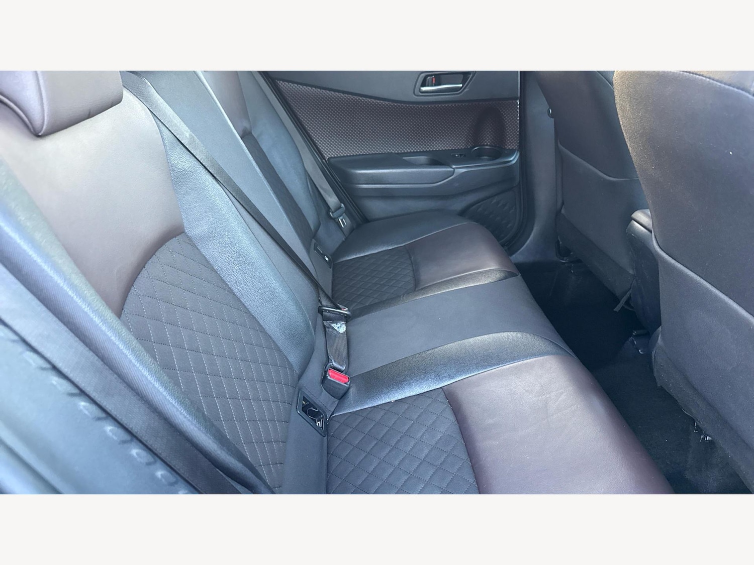 Used Toyota C-HR 2018 for sale - 76485832: Photo 14