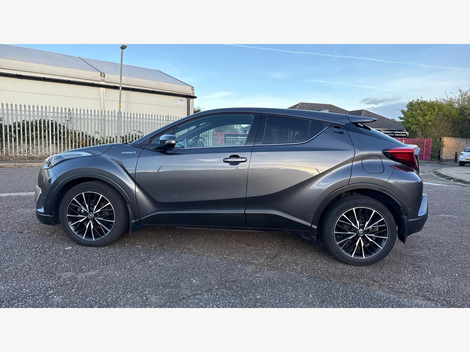 Used Toyota C-HR 2018 for sale - 76485832: Photo 19