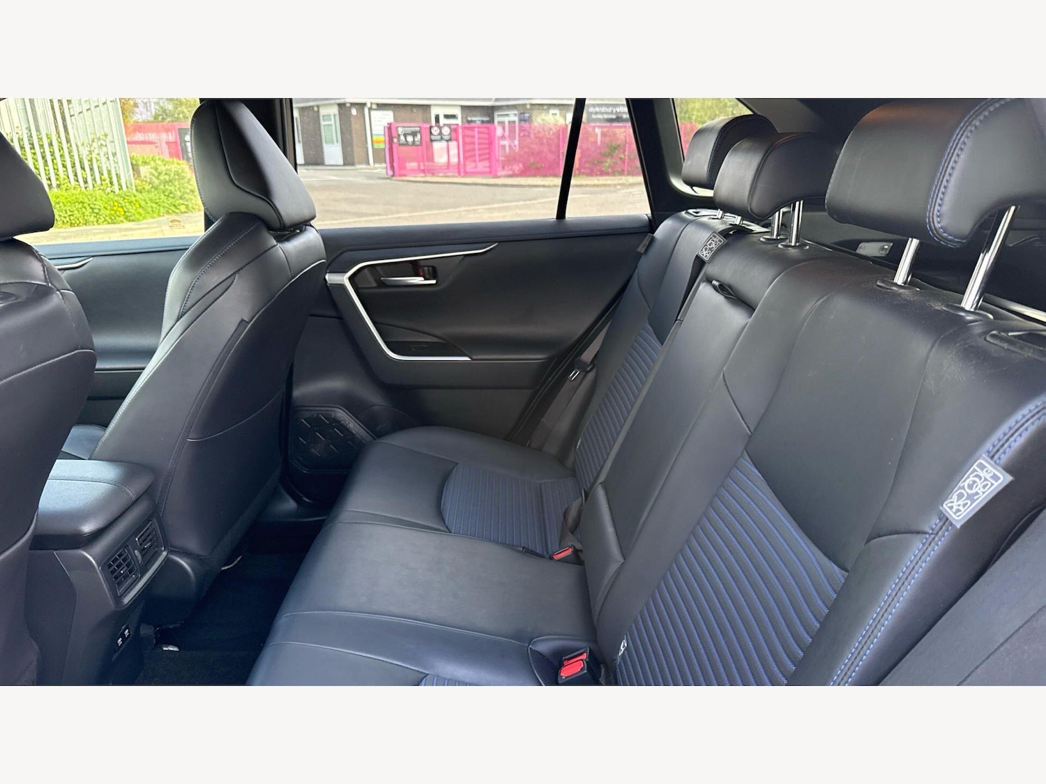 Used Toyota RAV4 2020 for sale - 78157840: Photo 15