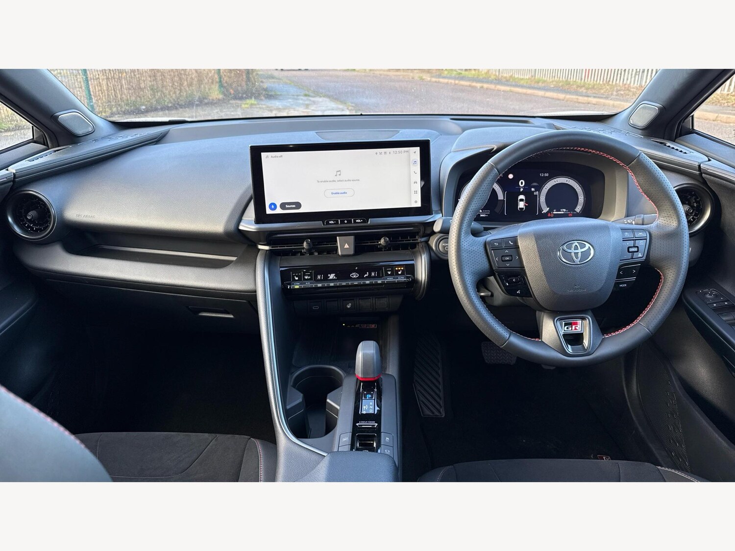 Used Toyota C-HR 2024 for sale - 77479120: Photo 7