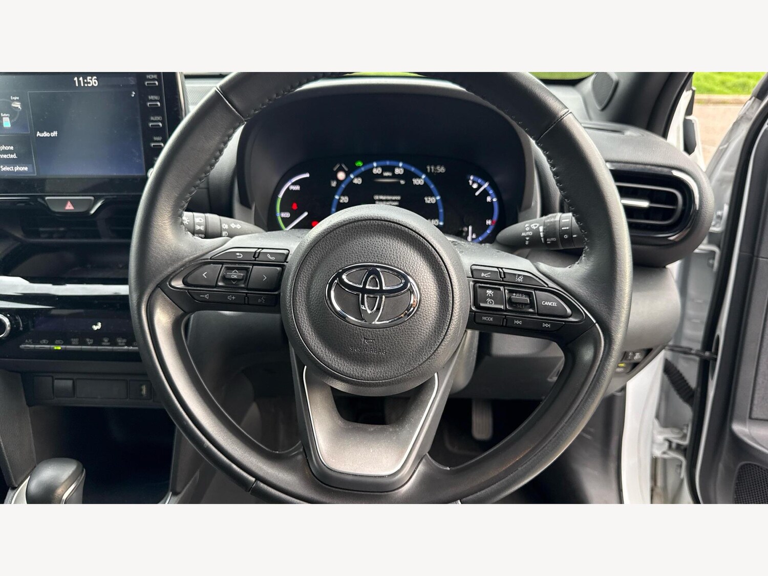 Used Toyota Yaris Cross 2024 for sale - 77175703: Photo 10