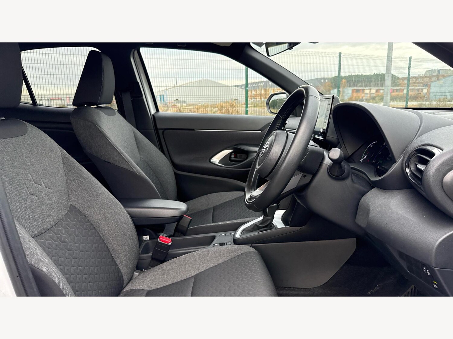 Used Toyota Yaris Cross 2024 for sale - 77175703: Photo 13