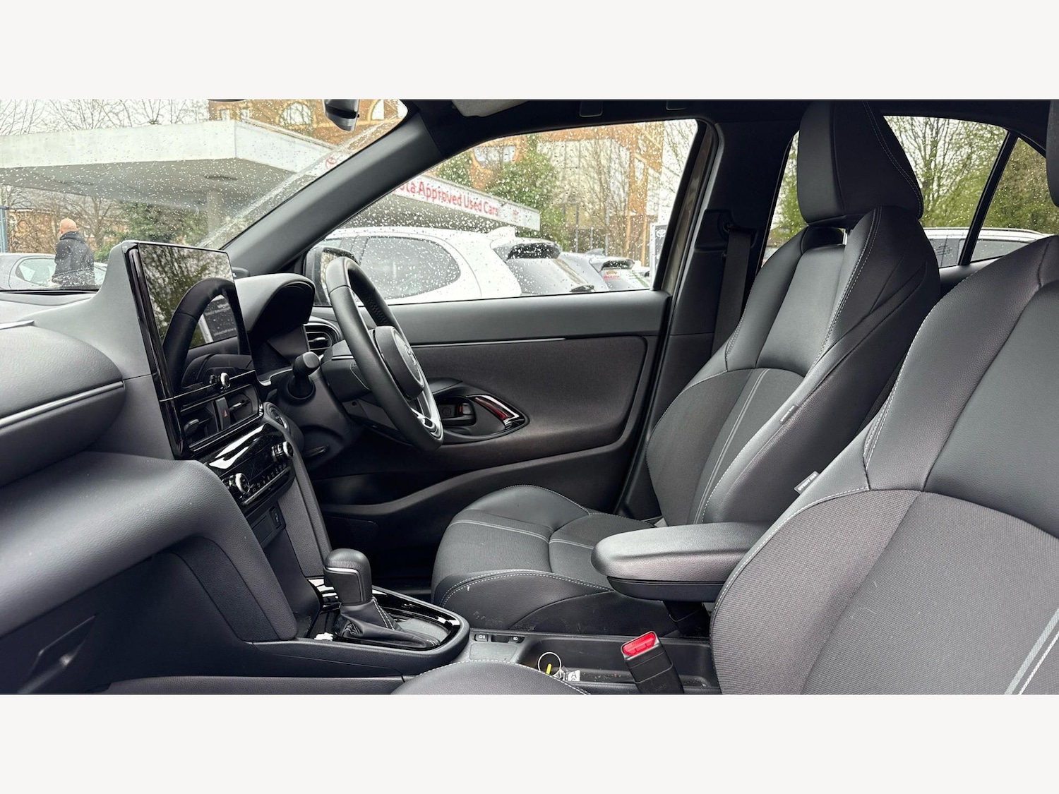 Used Toyota Yaris Cross 2024 for sale - 78047599: Photo 12