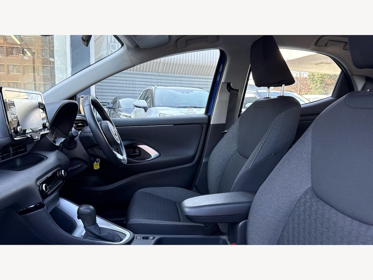 Used Toyota Yaris 2022 for sale - 77799457: Photo 12