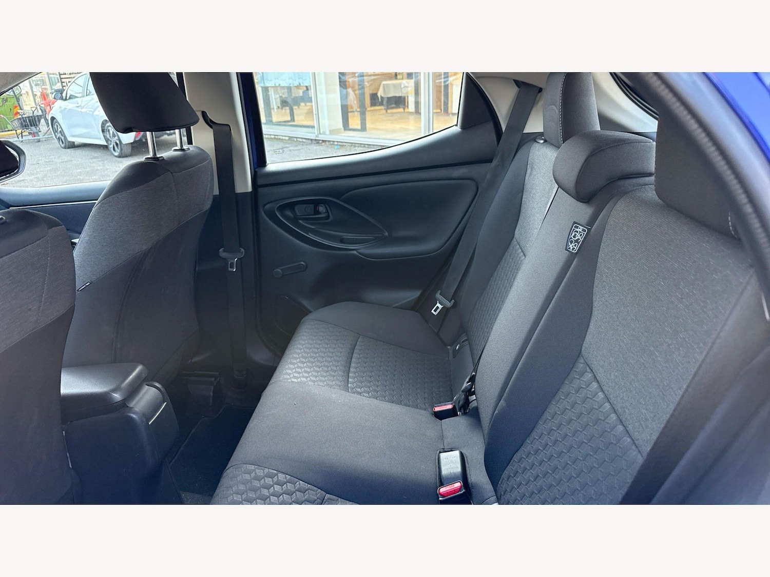 Used Toyota Yaris 2022 for sale - 77799457: Photo 15