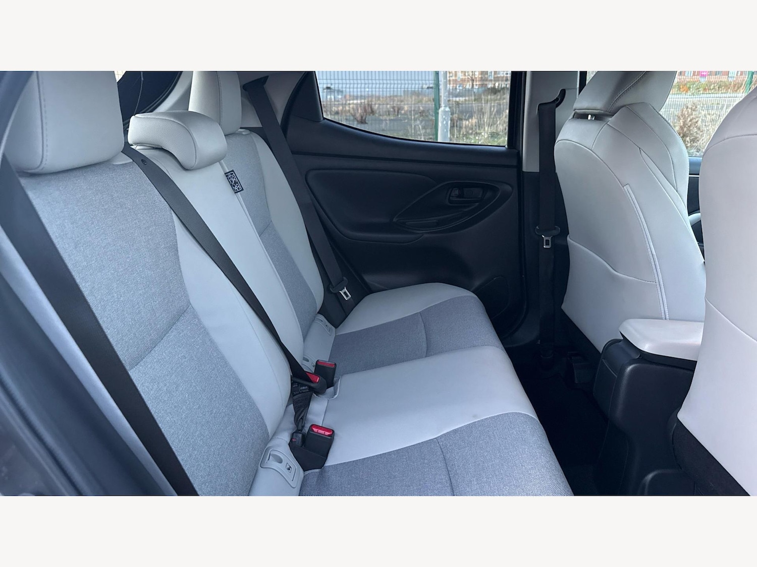 Used Toyota Yaris 2023 for sale - 76964423: Photo 14