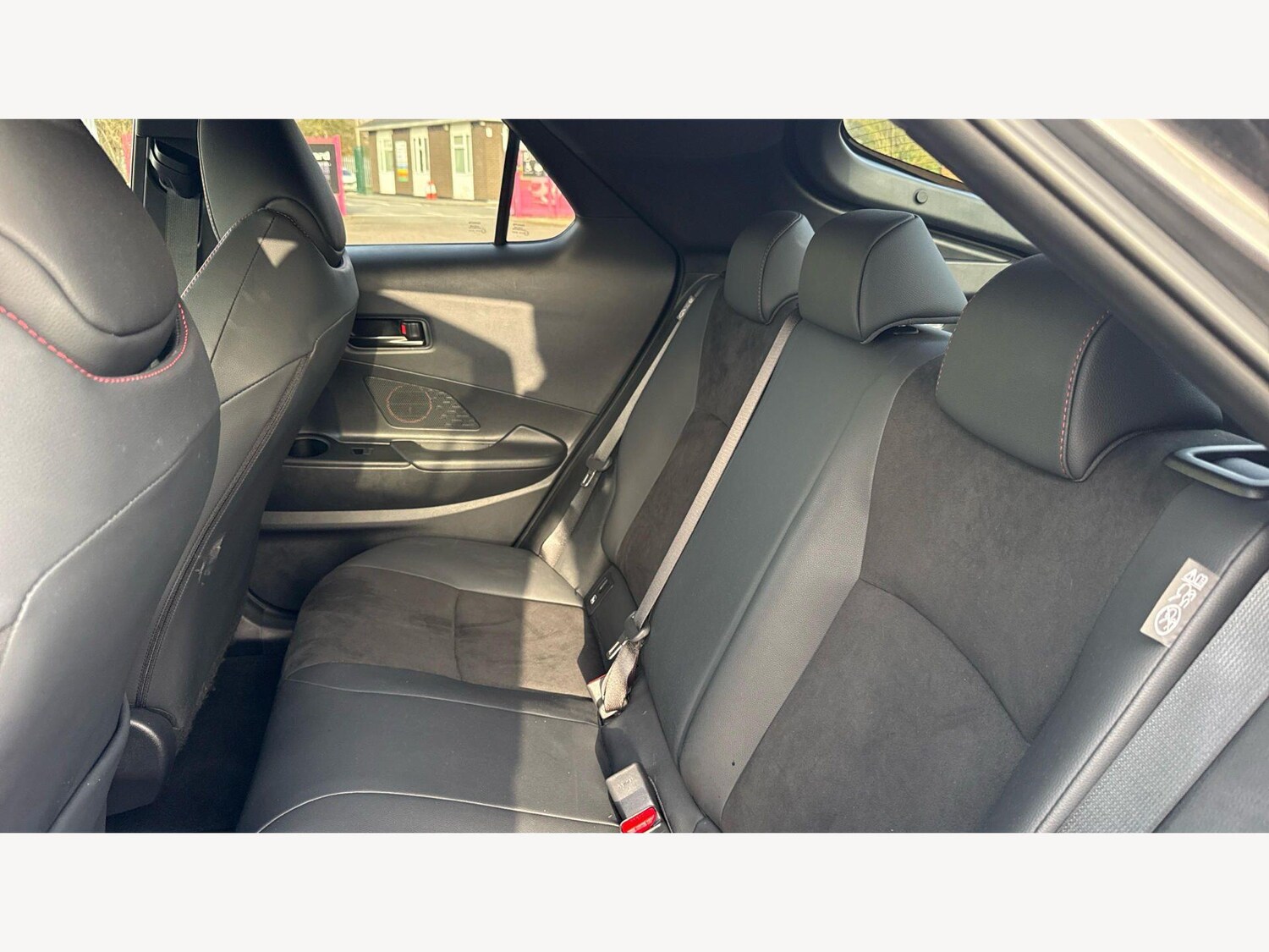 Used Toyota C-HR for sale - 77854124: Photo 15