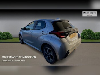 Used Toyota Yaris 2024 for sale - 77753819: Photo