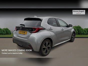 Used Toyota Yaris 2024 for sale - 77753819: Photo