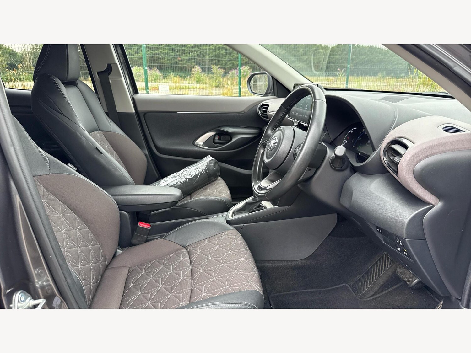 Used Toyota Yaris Cross 2023 for sale - 76457942: Photo 13