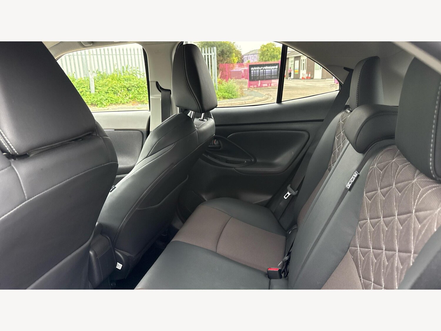 Used Toyota Yaris Cross 2023 for sale - 76457942: Photo 15