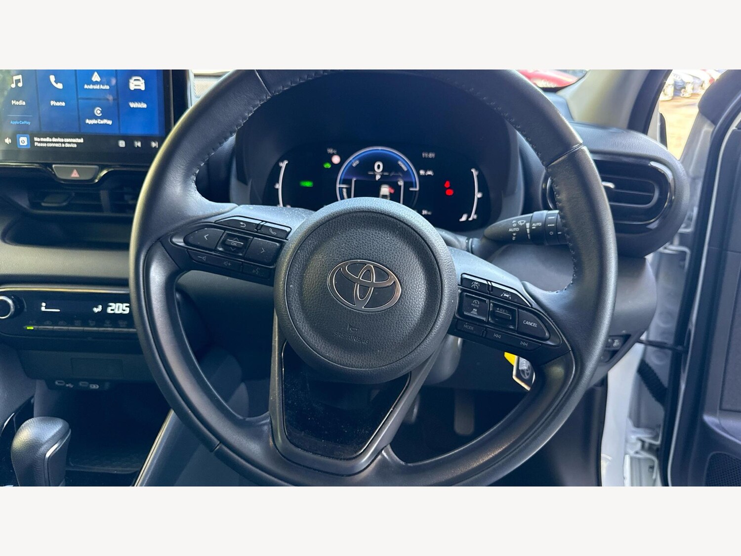 Used Toyota Yaris 2024 for sale - 76152665: Photo 10