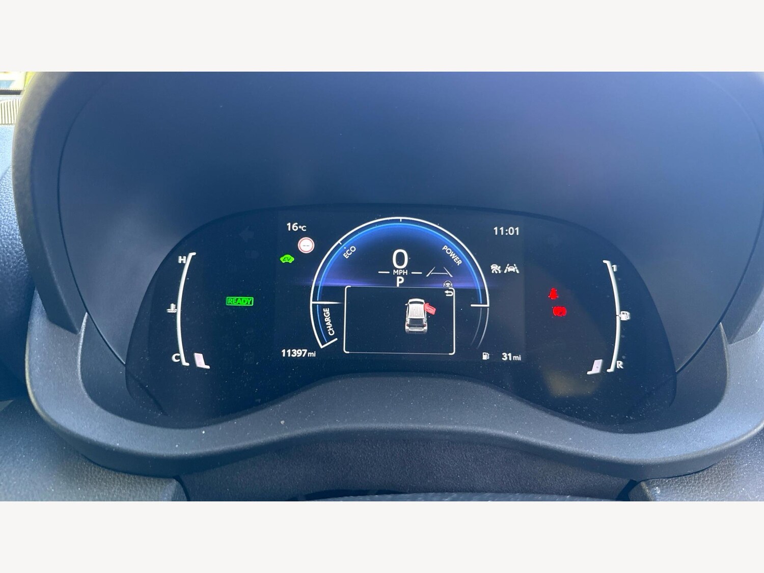 Used Toyota Yaris 2024 for sale - 76152665: Photo 11