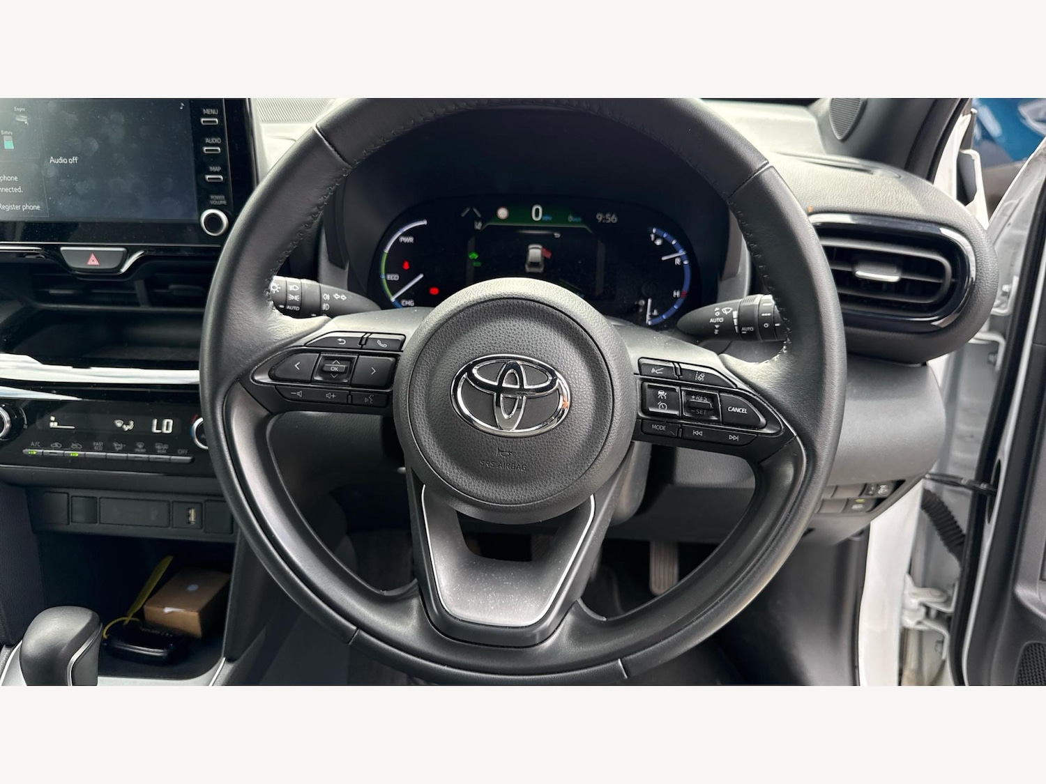 Used Toyota Yaris Cross 2023 for sale - 77254597: Photo 10