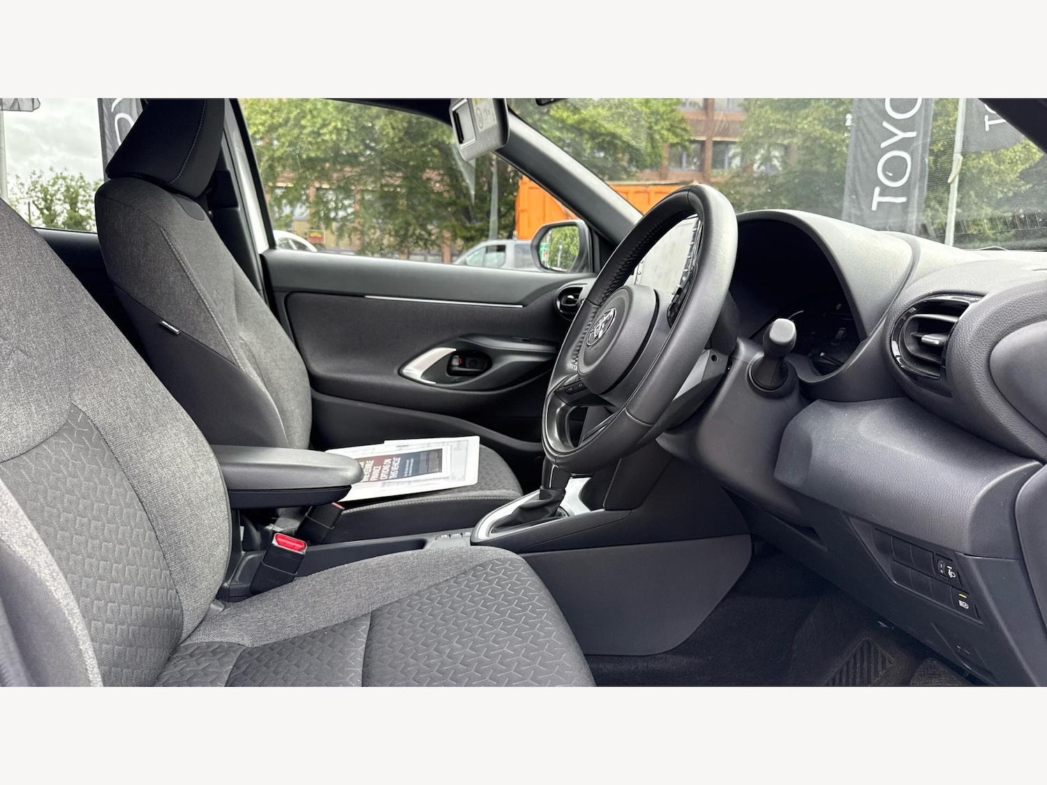 Used Toyota Yaris Cross 2023 for sale - 77254597: Photo 13