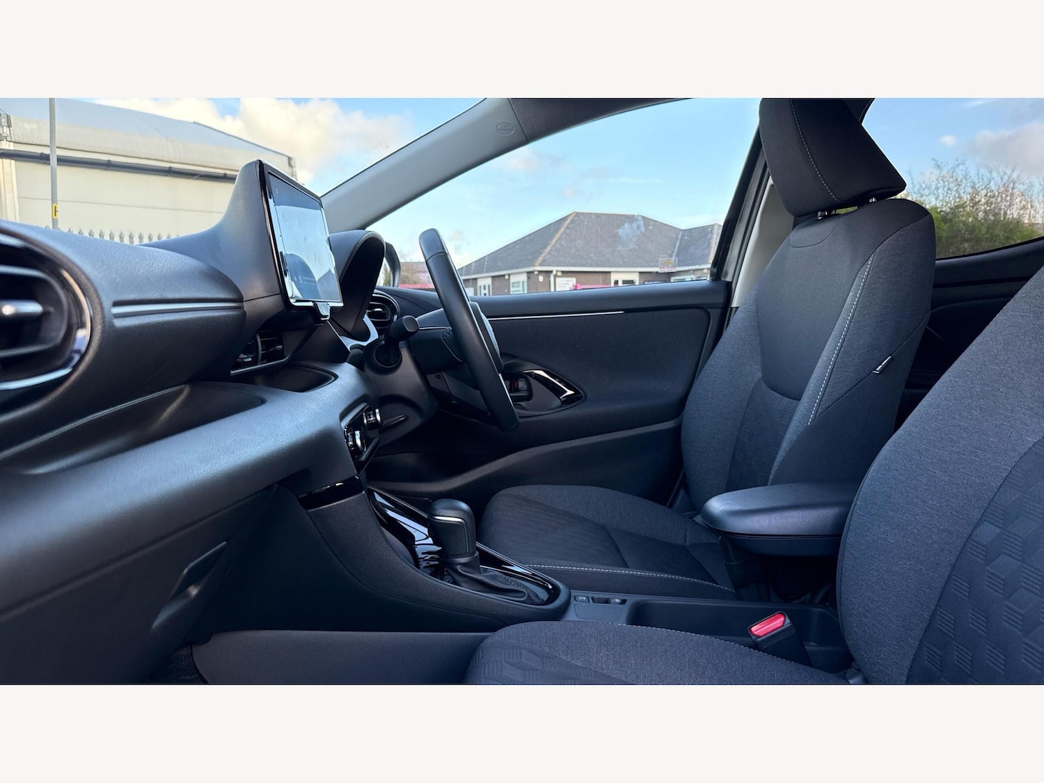 Used Toyota Yaris 2025 for sale - 76585314: Photo 12