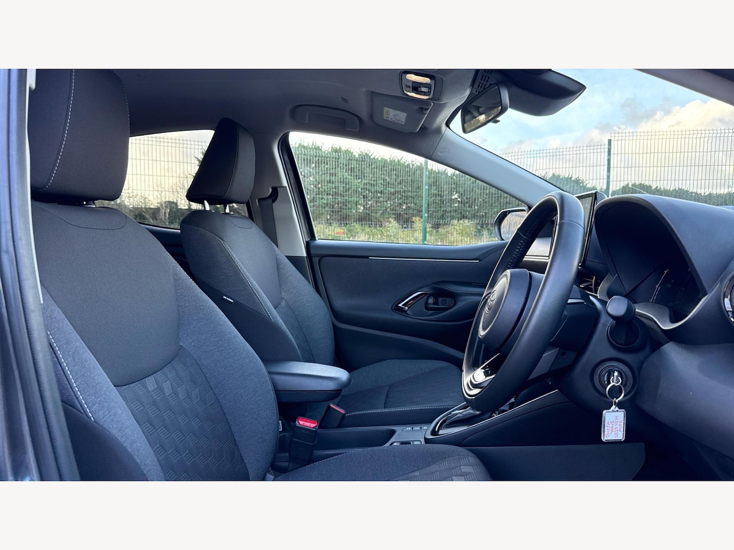 Used Toyota Yaris 2025 for sale - 76585314: Photo 13