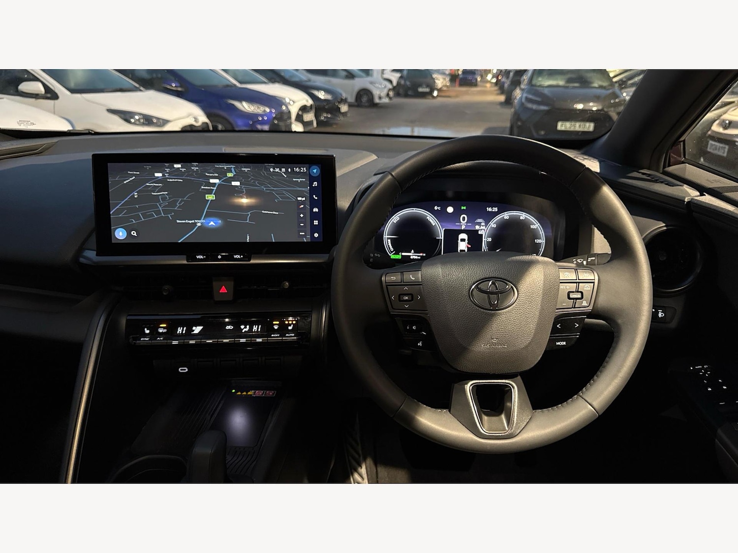 Used Toyota C-HR 2025 for sale - 77290666: Photo 8