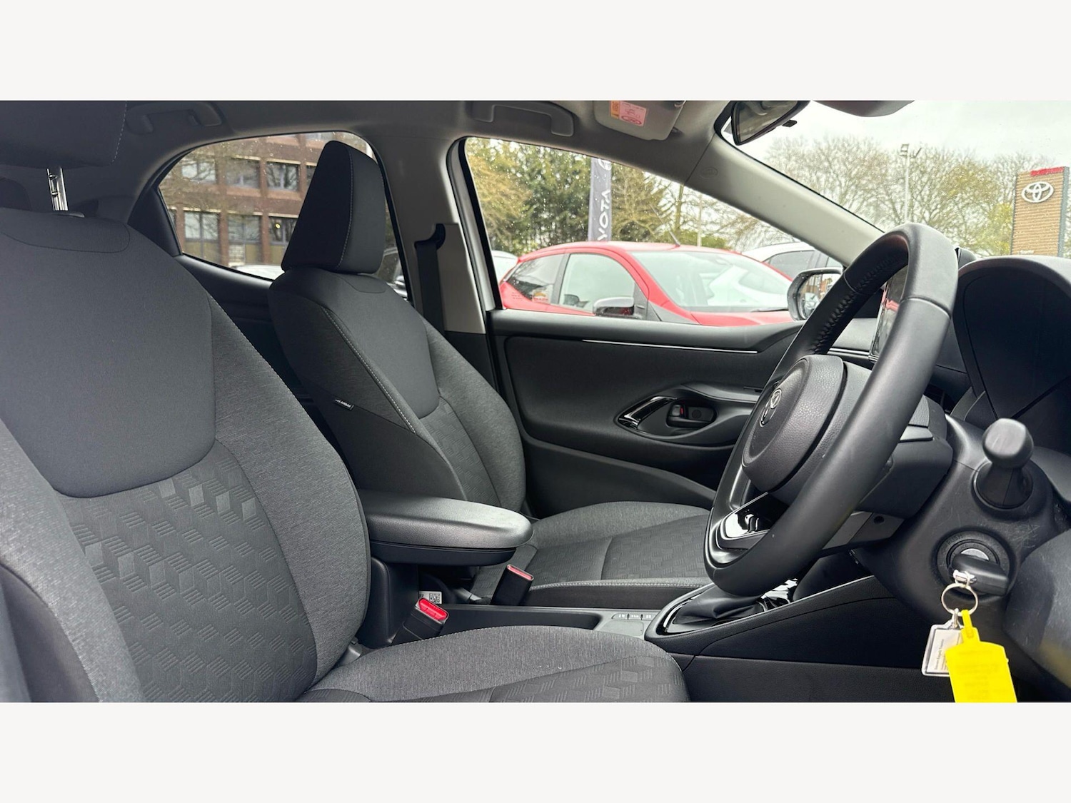 Used Toyota Yaris 2024 for sale - 77993398: Photo 13