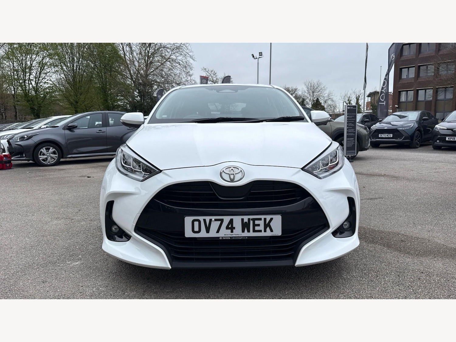 Used Toyota Yaris 2024 for sale - 77993398: Photo 17