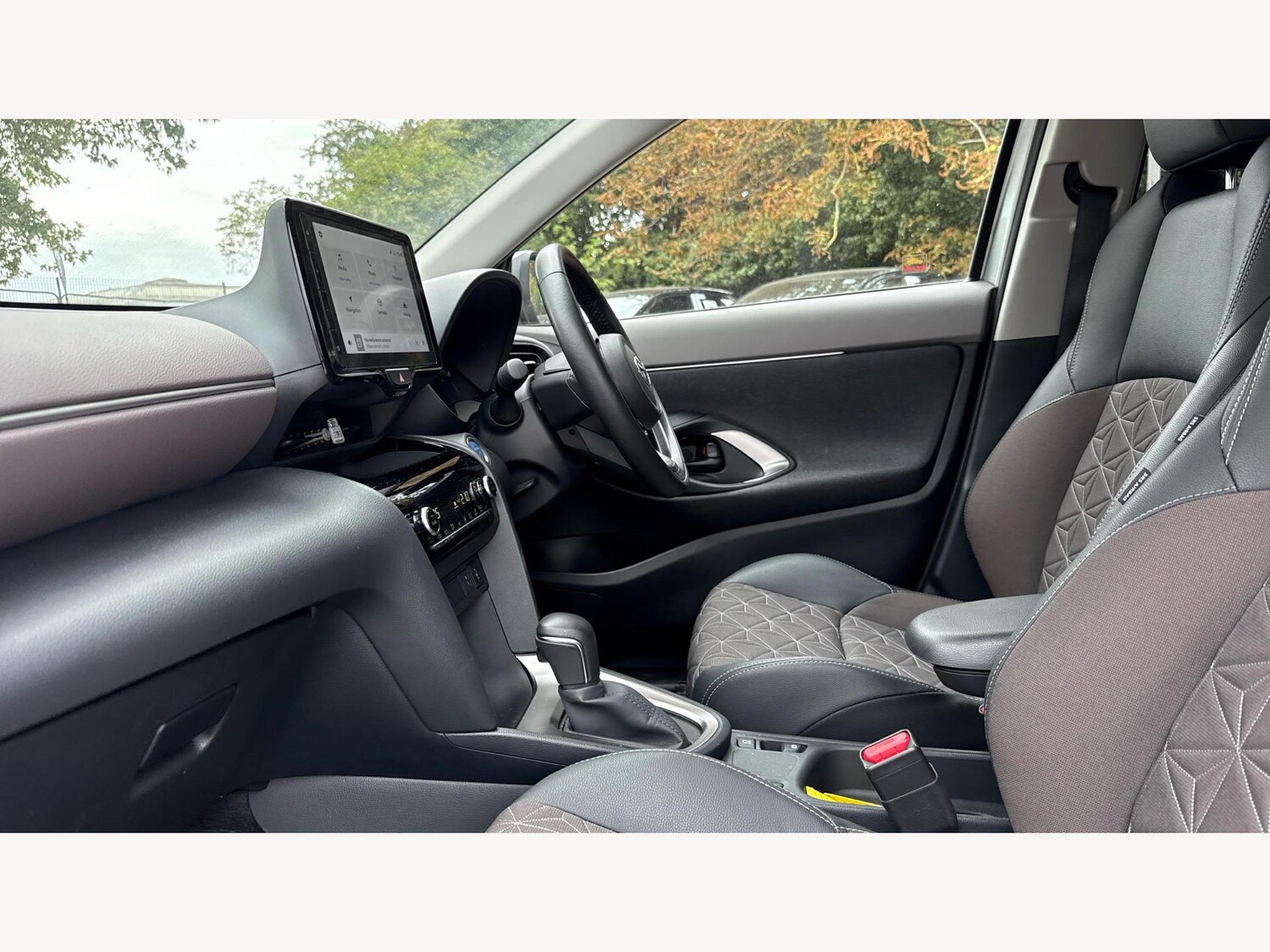 Used Toyota Yaris Cross 2023 for sale - 76094177: Photo 12