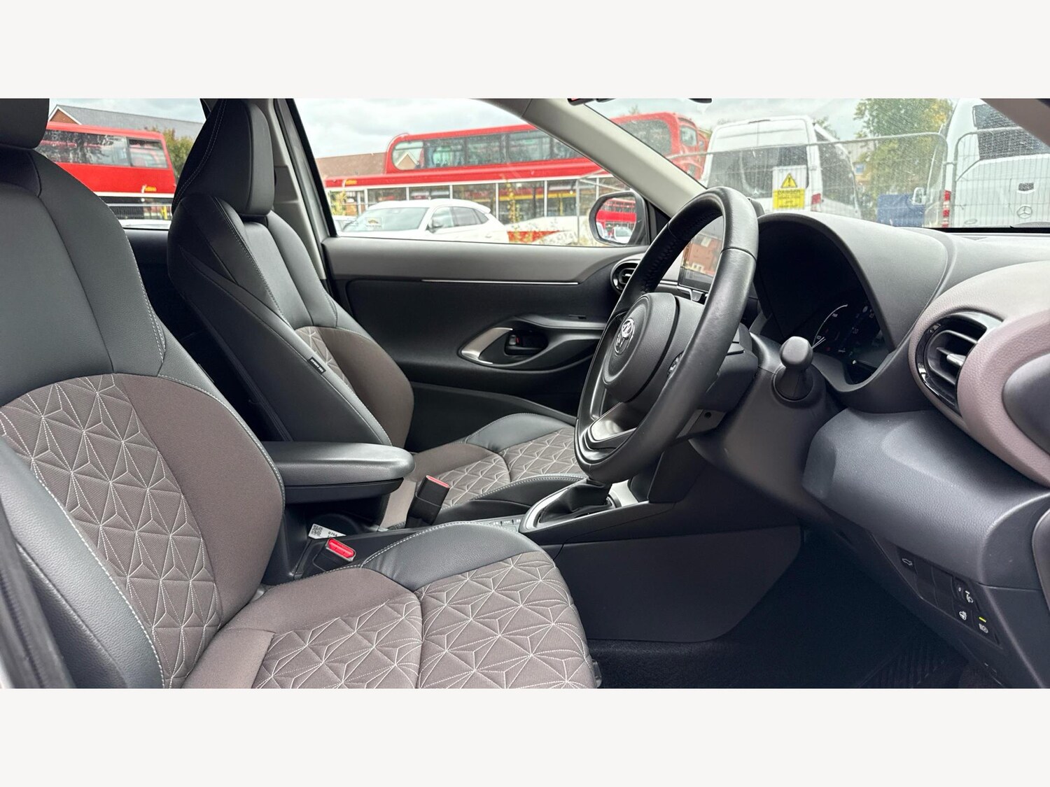 Used Toyota Yaris Cross 2023 for sale - 76094177: Photo 13