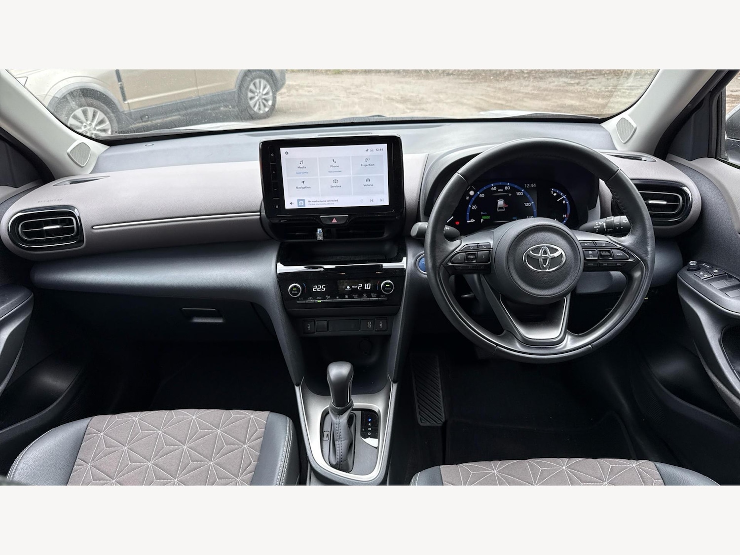 Used Toyota Yaris Cross 2023 for sale - 76094177: Photo 7