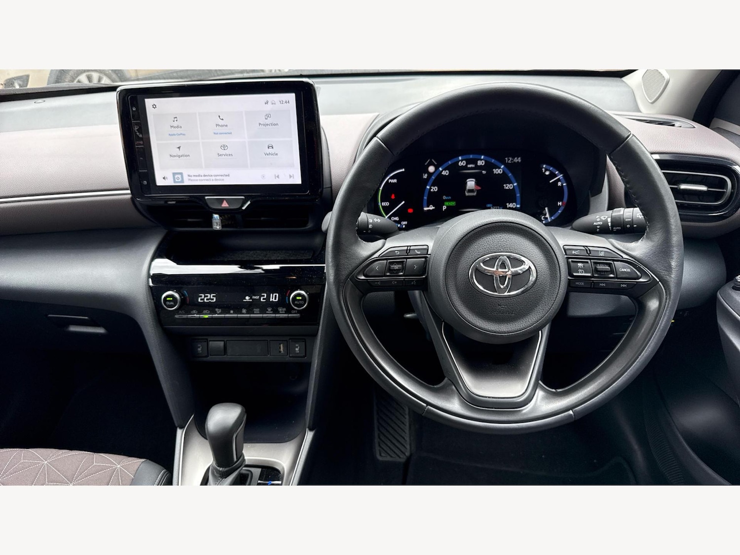 Used Toyota Yaris Cross 2023 for sale - 76094177: Photo 8