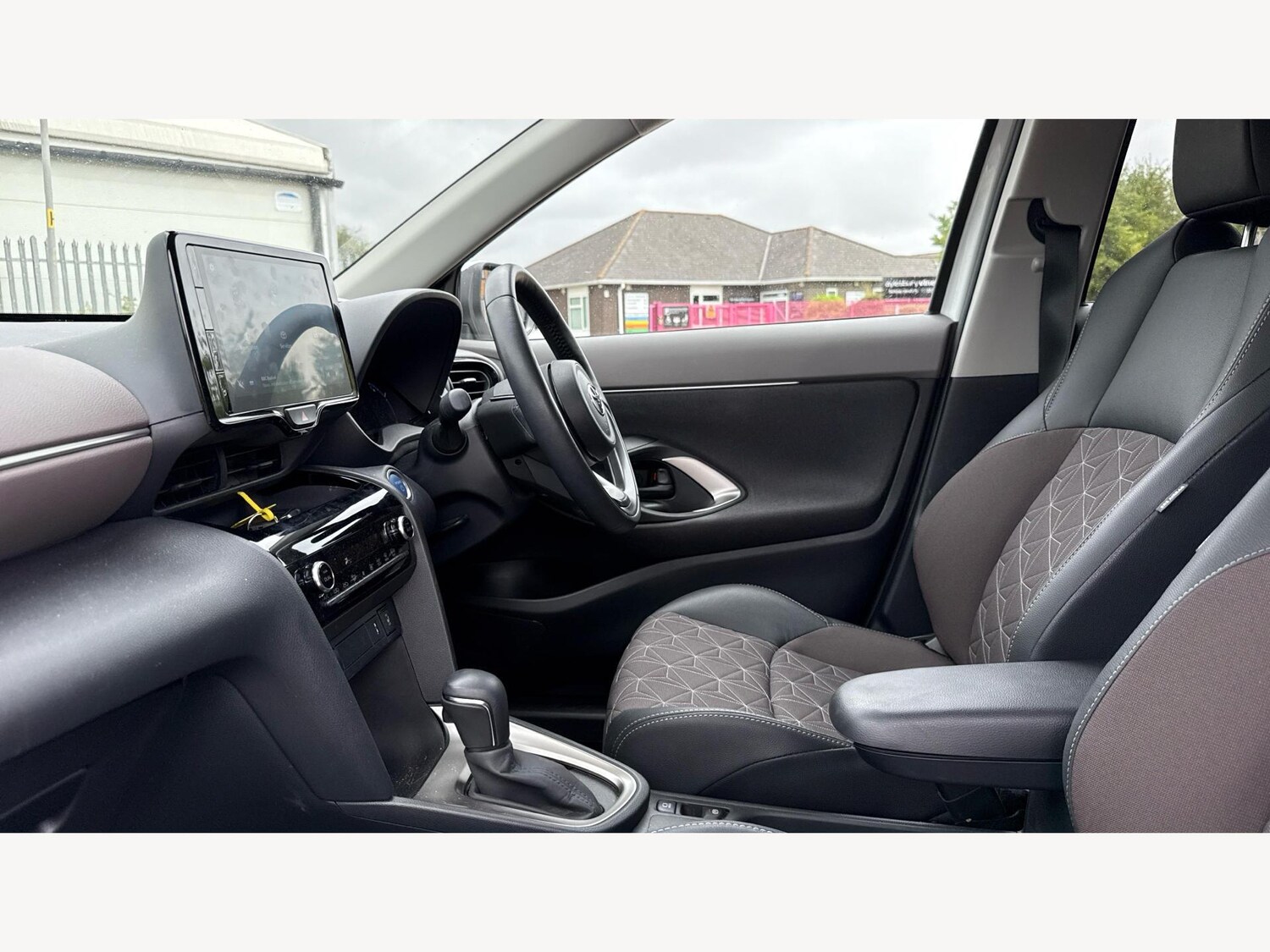 Used Toyota Yaris Cross 2023 for sale - 76012771: Photo 12