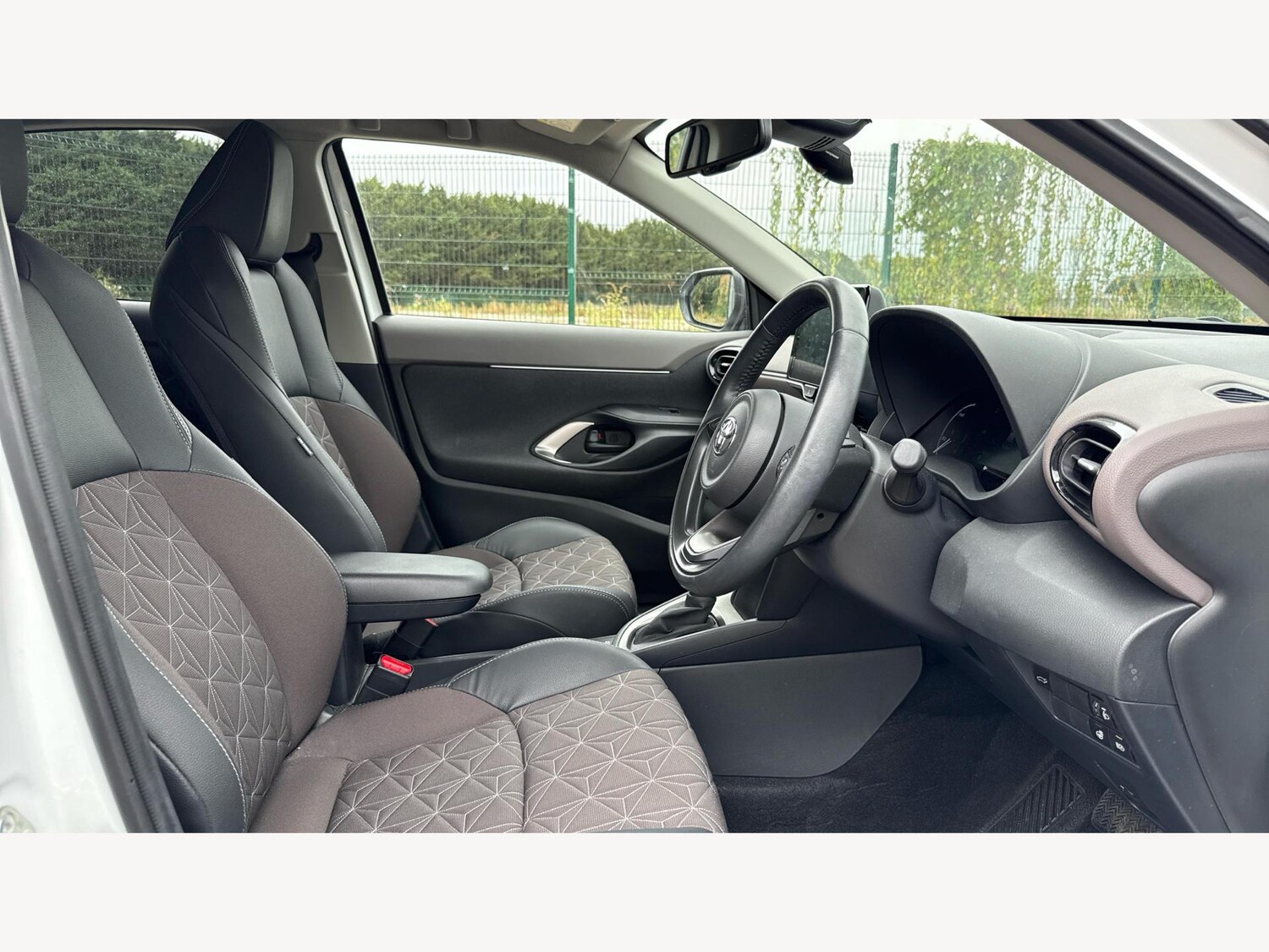 Used Toyota Yaris Cross 2023 for sale - 76012771: Photo 13