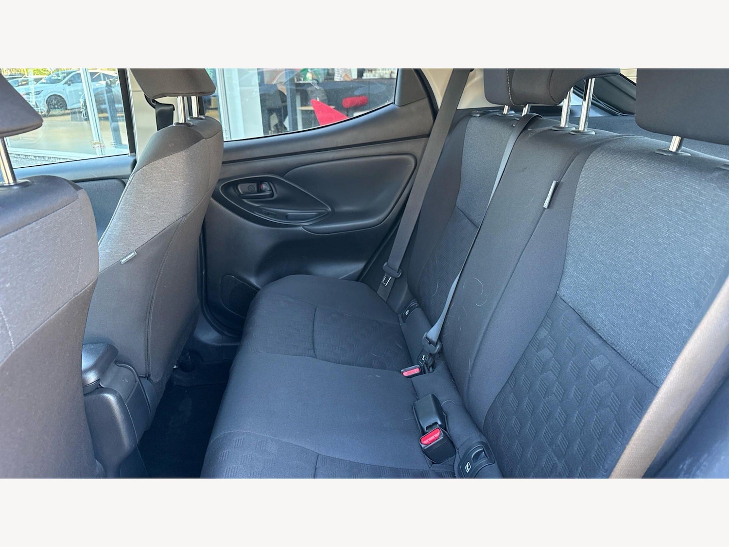 Used Toyota Yaris 2024 for sale - 78157101: Photo 17