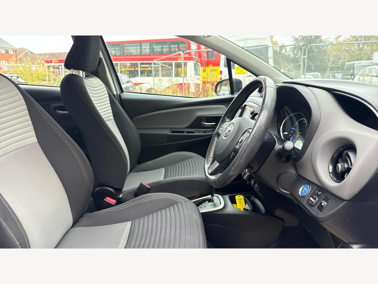 Used Toyota Yaris 2019 for sale - 76456594: Photo 13