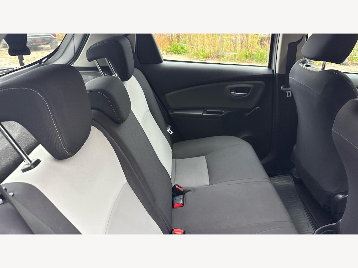 Used Toyota Yaris 2019 for sale - 76456594: Photo 14