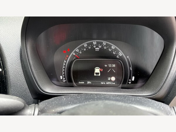 Used Toyota Aygo X 2025 for sale - 75756369: Photo 11