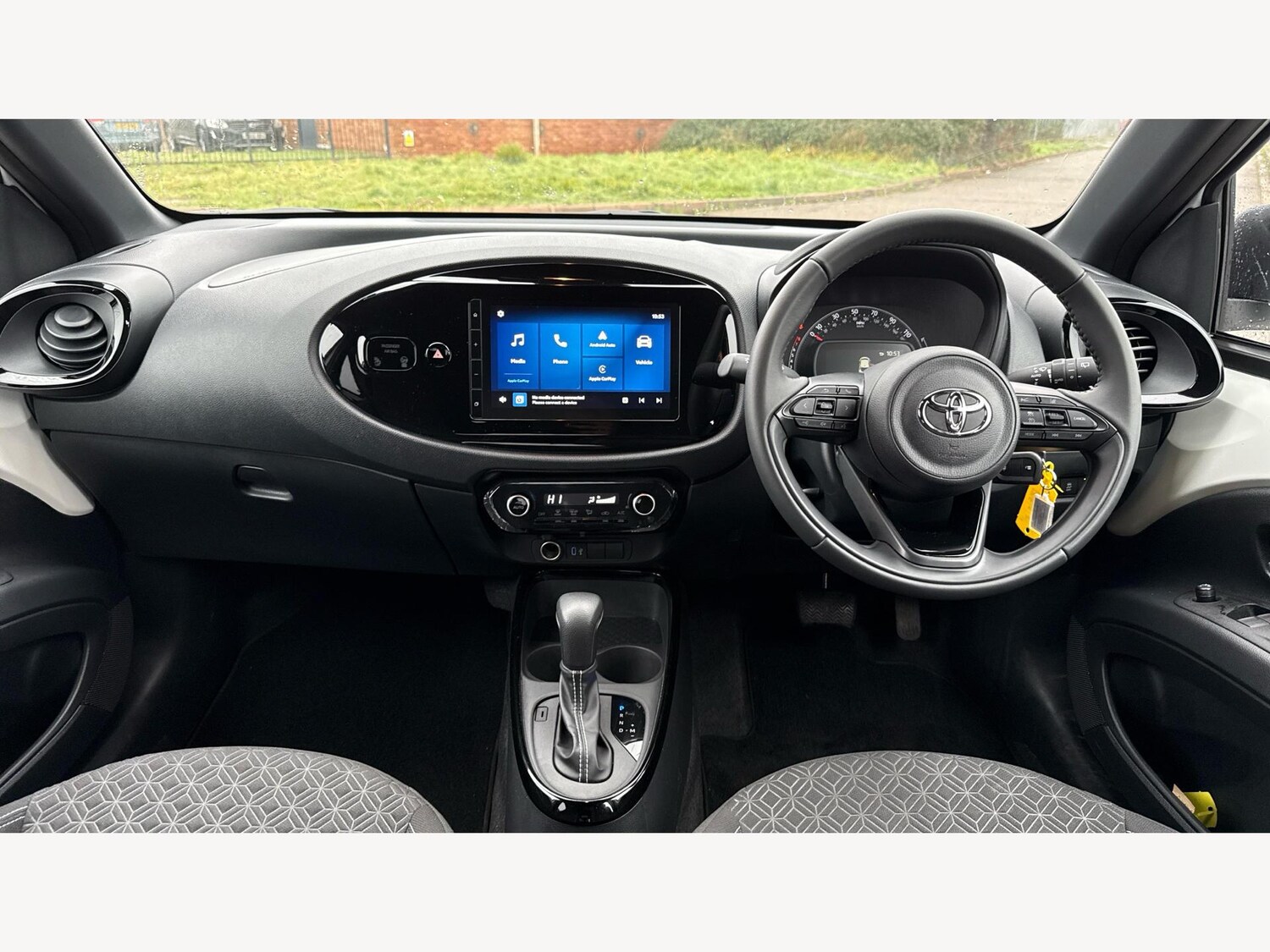 Used Toyota Aygo X 2025 for sale - 77574946: Photo 7