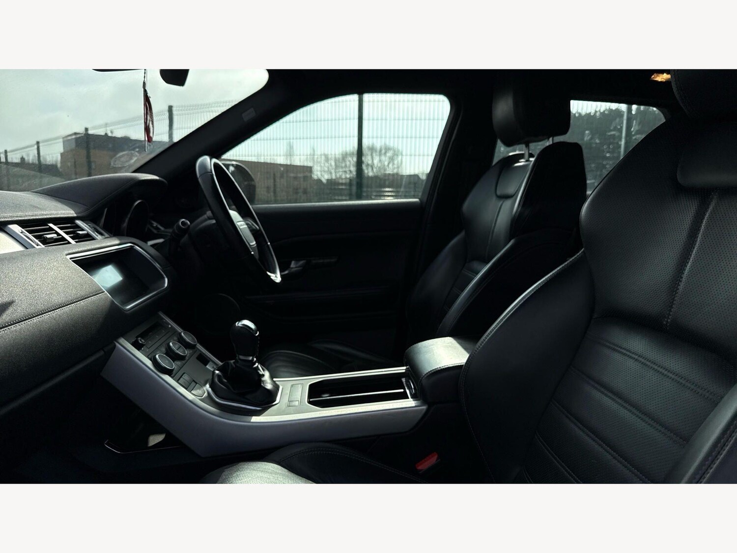 Used Land Rover Range Rover Evoque 2017 for sale - 77768981: Photo 12