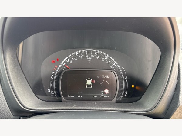 Used Toyota Aygo X 2023 for sale - 75682105: Photo 11
