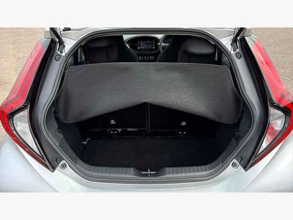 Used Toyota Aygo X 2023 for sale - 75682105: Photo 16
