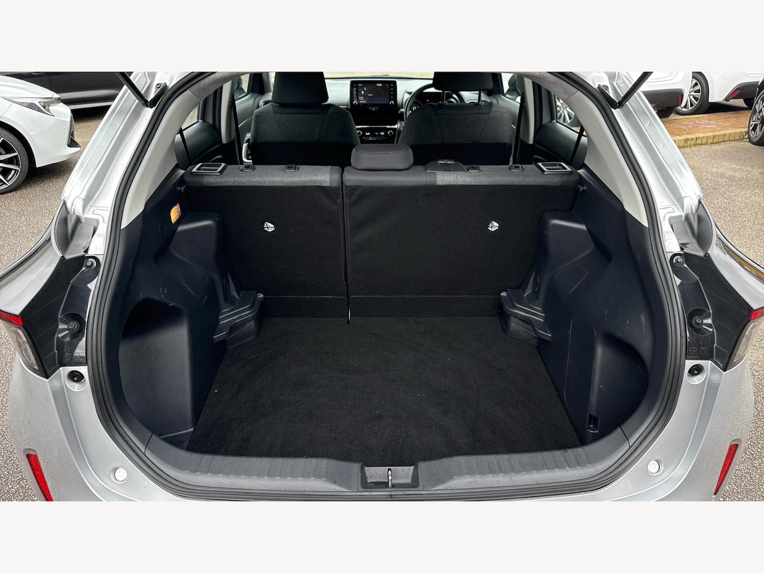 Used Toyota Yaris Cross 2022 for sale - 76608395: Photo 16