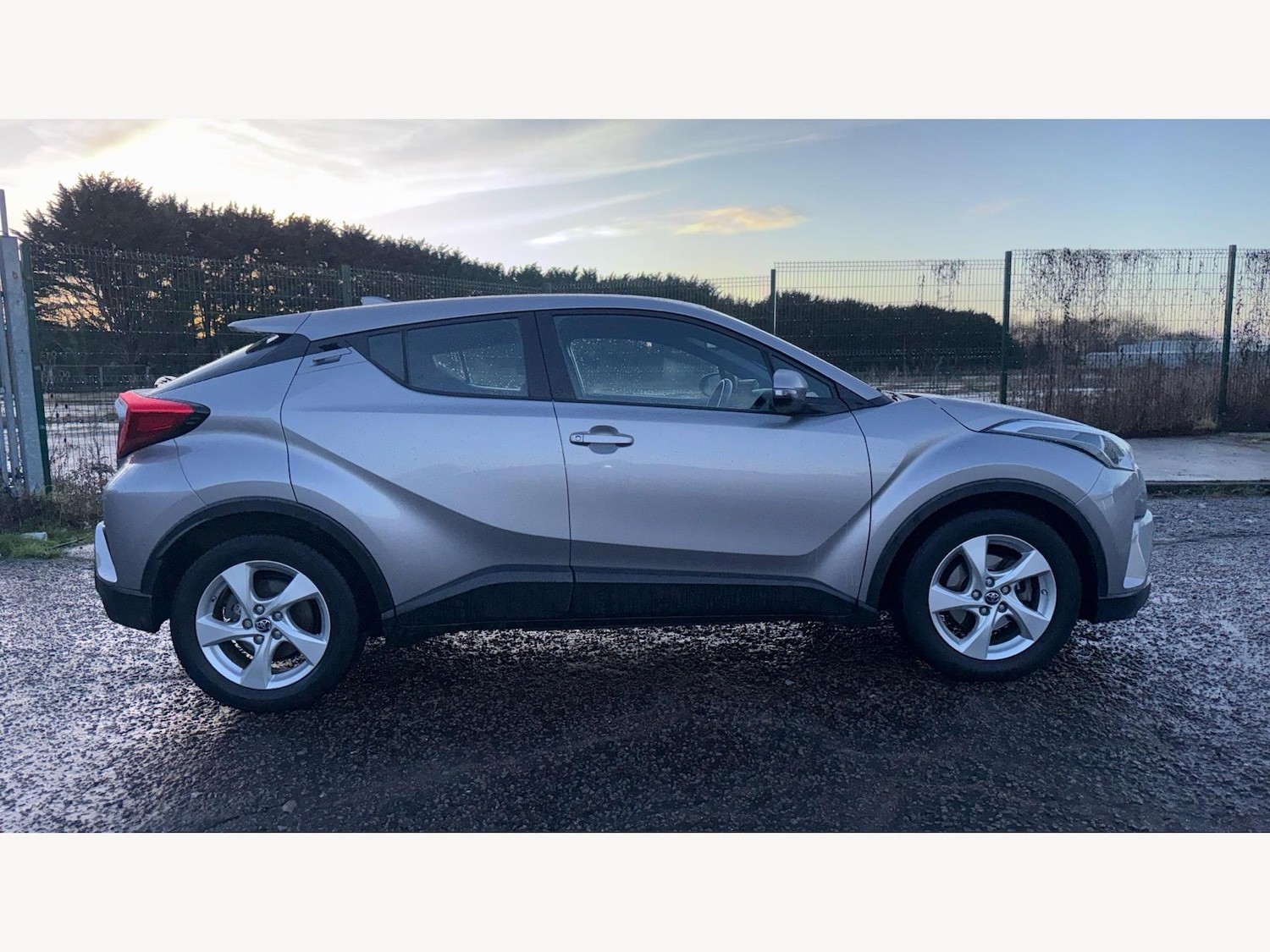 Used Toyota C-HR for sale - 77242765: Photo 18
