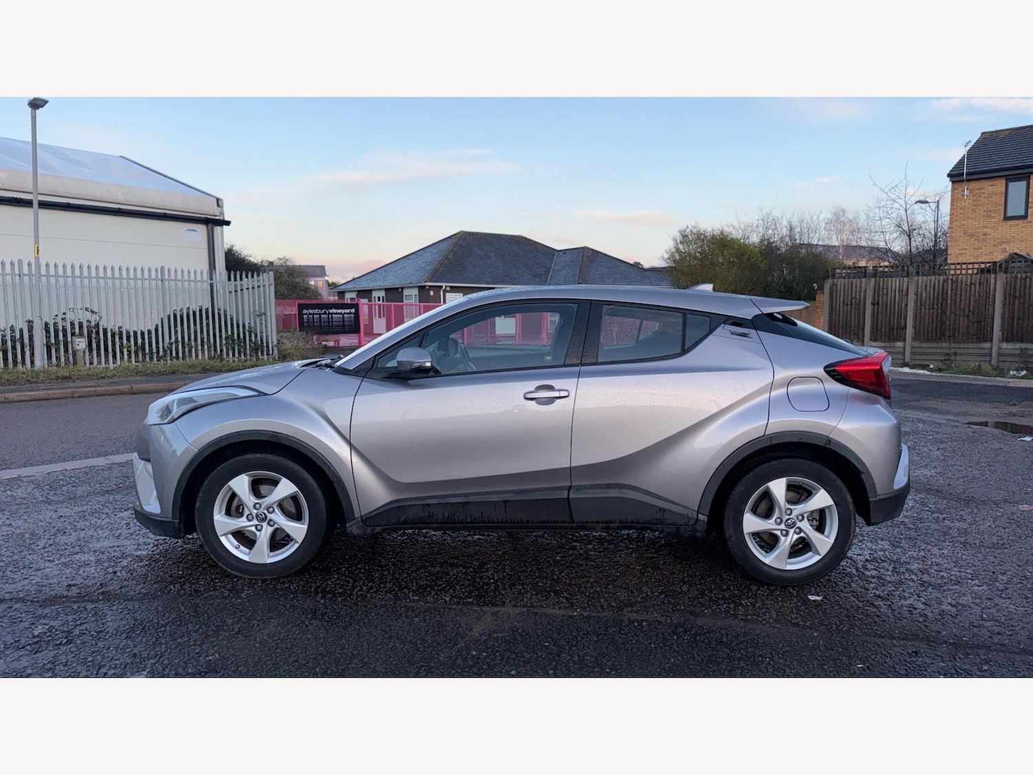 Used Toyota C-HR for sale - 77242765: Photo 19