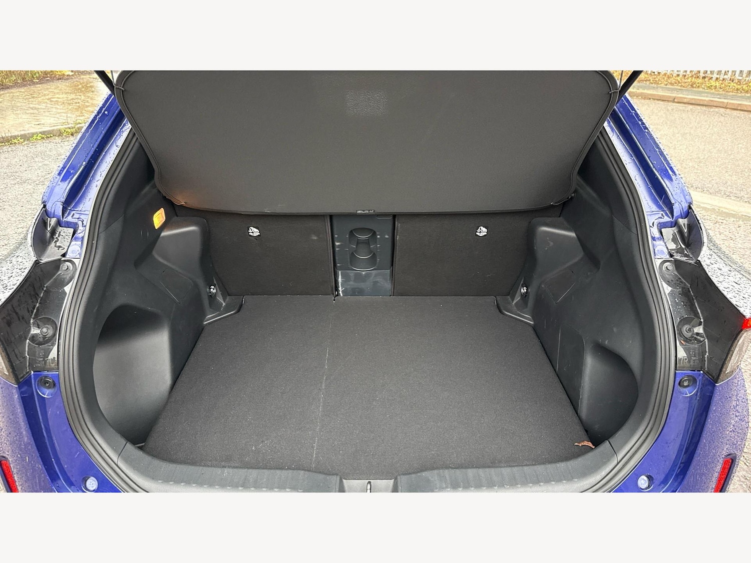 Used Toyota Yaris Cross 2024 for sale - 76965261: Photo 16